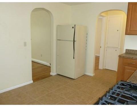 109 Redlands St, Springfield, MA 01104 photo 13
