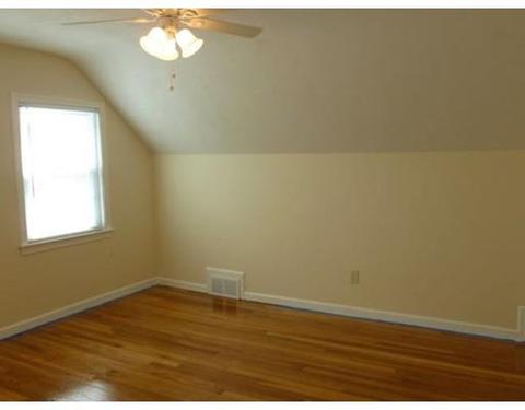 109 Redlands St, Springfield, MA 01104 photo 17