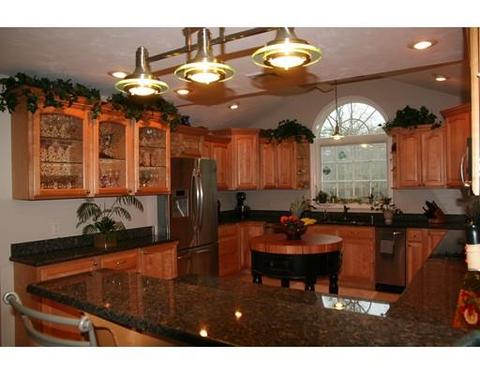 143 Hathaway St, Wareham, MA 02571 photo 5