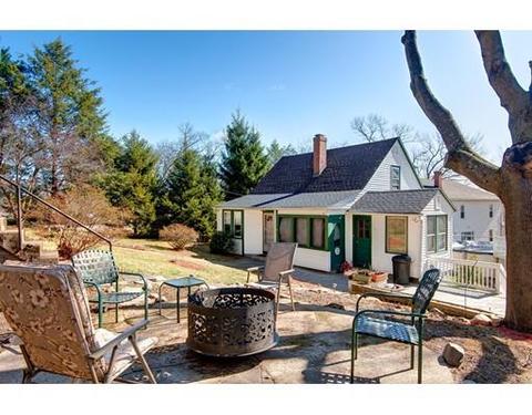 23 Monteforte St, Worcester, MA 01604 photo 2