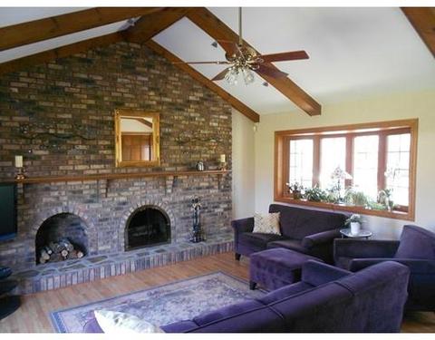 43 Laskowski St, Chicopee, MA 01020 photo 8
