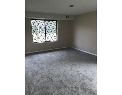 4700 N Main St #5C, Fall River, MA 02720 photo 10