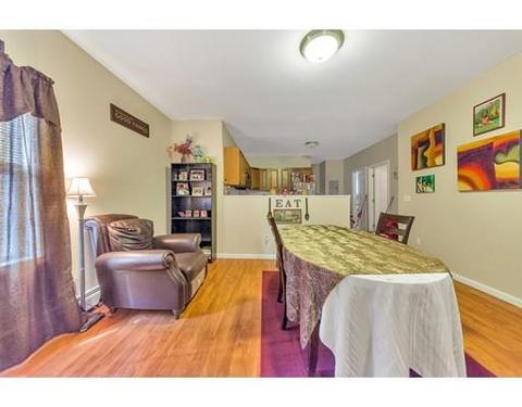 144 King St, Springfield, MA 01109 photo 4