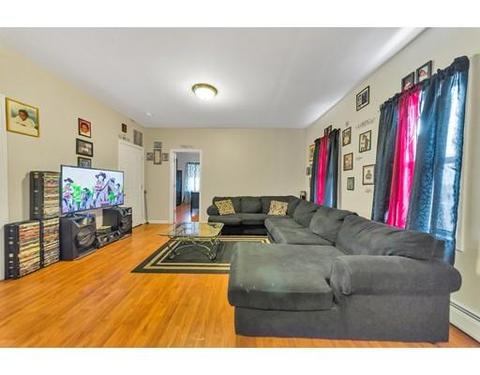 144 King St, Springfield, MA 01109 photo 3
