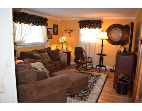 66 Suzanne St, Springfield, MA 01104 photo 12