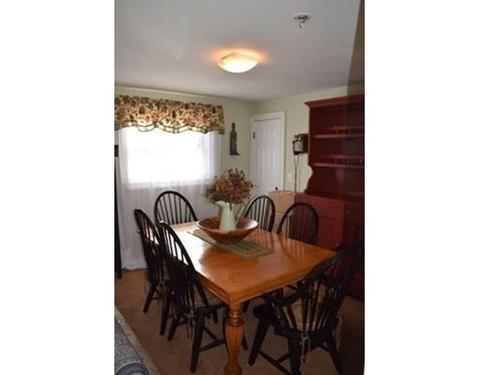66 Suzanne St, Springfield, MA 01104 photo 8