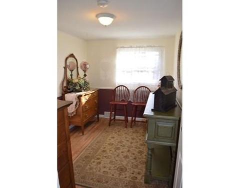 66 Suzanne St, Springfield, MA 01104 photo 9