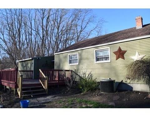 66 Suzanne St, Springfield, MA 01104 photo 16