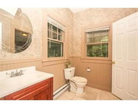 37 Westernview St, Springfield, MA 01108 photo 15