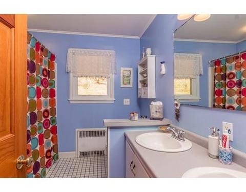 24 Briggs St, Orange, MA 01364 photo 8