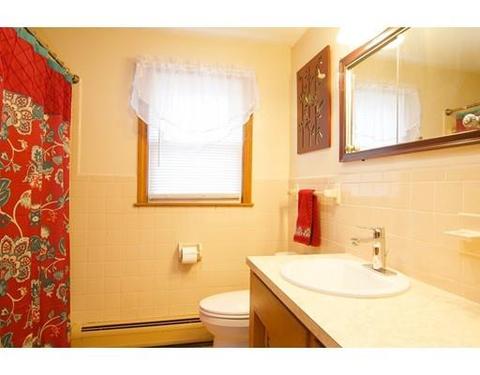 125 Clement St, Springfield, MA 01118 photo 28