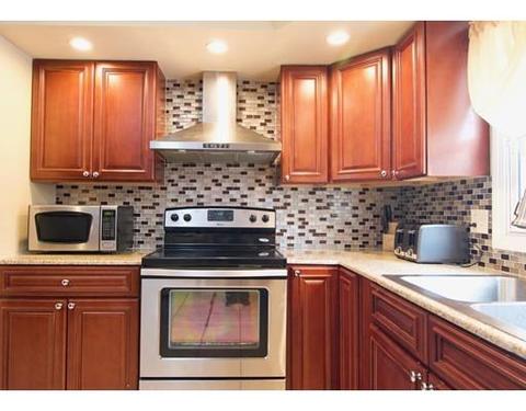 125 Clement St, Springfield, MA 01118 photo 8