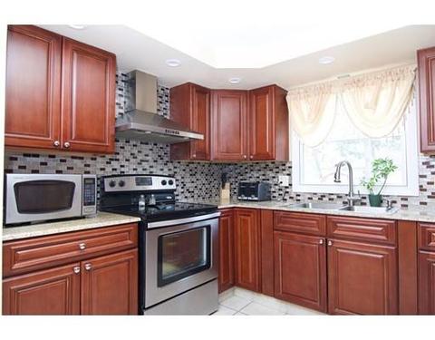 125 Clement St, Springfield, MA 01118 photo 7