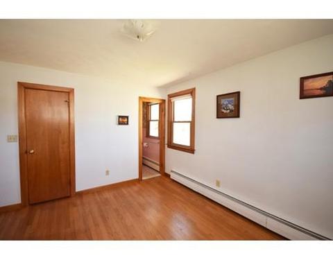 28 Squire Ln, Springfield, MA 01118 photo 11