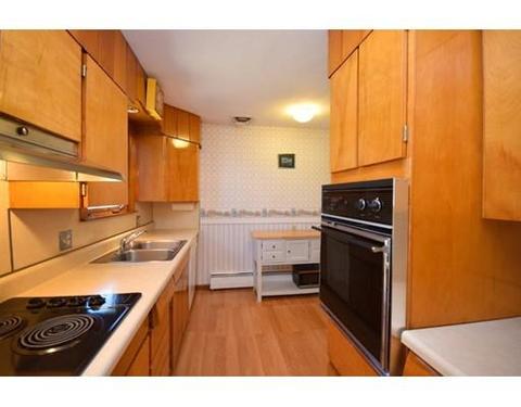 28 Squire Ln, Springfield, MA 01118 photo 18