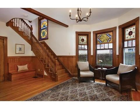 22 Toxteth St, Brookline, MA 02445 photo 2