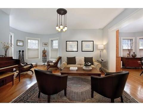 22 Toxteth St, Brookline, MA 02445 photo 3