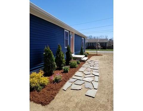5 Bourbeau St, Chicopee, MA 01020 photo 2