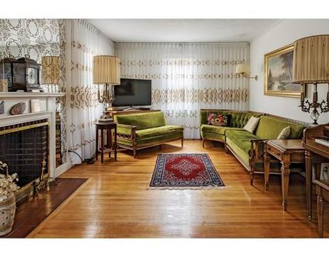 28 Cushing Rd, Brookline, MA 02445 photo 2