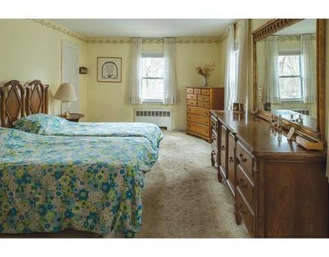 28 Cushing Rd, Brookline, MA 02445 photo 6