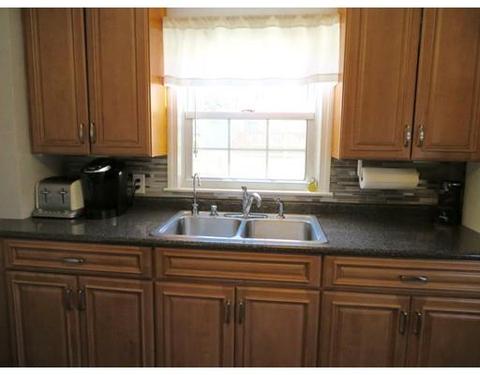 1168 Parker St, Springfield, MA 01129 photo 10