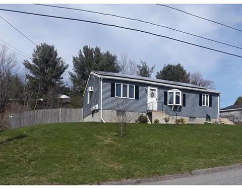 9 Bay Path, Spencer, MA 01562 photo 3