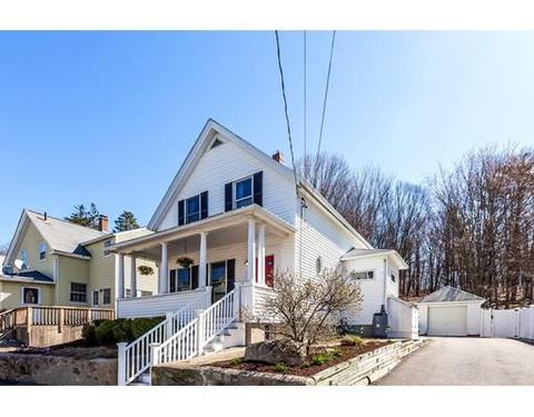 41 Thompson St, Maynard, MA 01754 photo 2