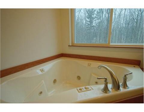 18 Hunter Dr, Derry, NH 03038 photo 28