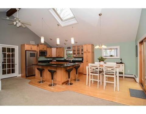117 County Rd, Reading, MA 01867 photo 7