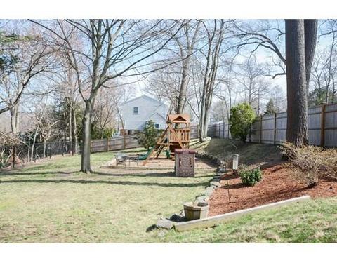 117 County Rd, Reading, MA 01867 photo 2