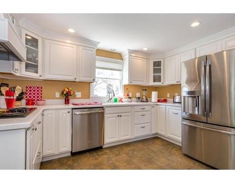 47 Tower St, Dedham, MA 02026 photo 3