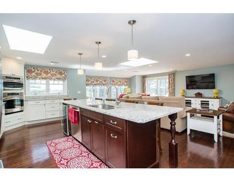 12 Petrini Cir, Needham, MA 02492 photo 4