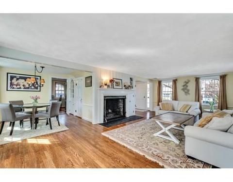 94 Oak St, Reading, MA 01867 photo 8