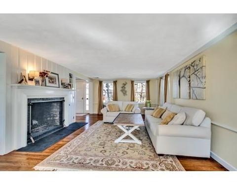 94 Oak St, Reading, MA 01867 photo 7