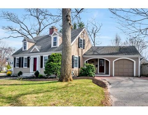 94 Oak St, Reading, MA 01867 photo 1