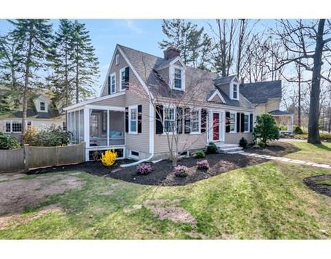 94 Oak St, Reading, MA 01867 photo 2