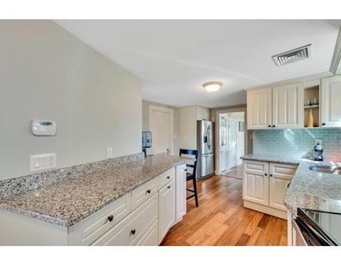 94 Oak St, Reading, MA 01867 photo 14