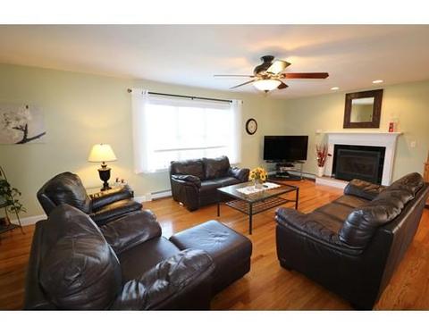 205 Overlook Dr, Raynham, MA 02767 photo 14