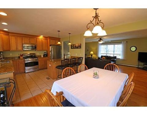 205 Overlook Dr, Raynham, MA 02767 photo 11