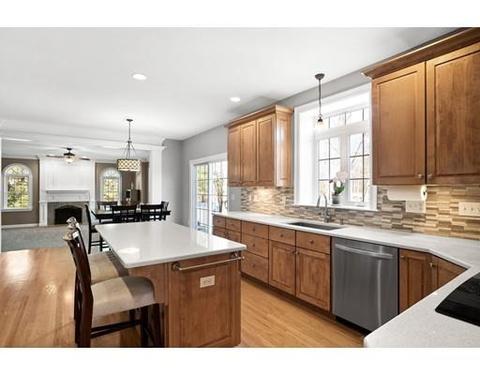 5 Dudley Rd, Mendon, MA 01756 photo 9