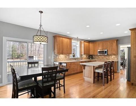 5 Dudley Rd, Mendon, MA 01756 photo 11