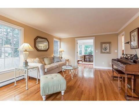 37 Gay St, Needham, MA 02492 photo 3