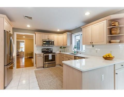 37 Gay St, Needham, MA 02492 photo 5