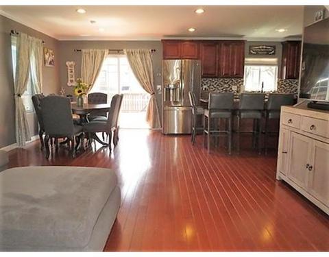 41 Saint Onge St, Chicopee, MA 01020 photo 2