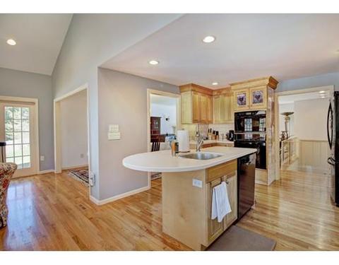 85 Brewster Dr, Needham, MA 02492 photo 8