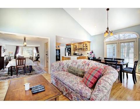 85 Brewster Dr, Needham, MA 02492 photo 6