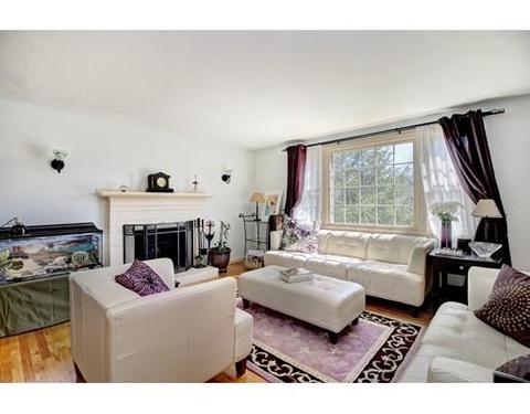 85 Brewster Dr, Needham, MA 02492 photo 2