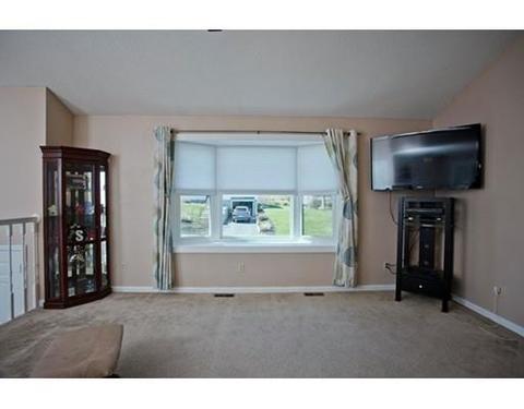 24 Montclair St, Chicopee, MA 01013 photo 9