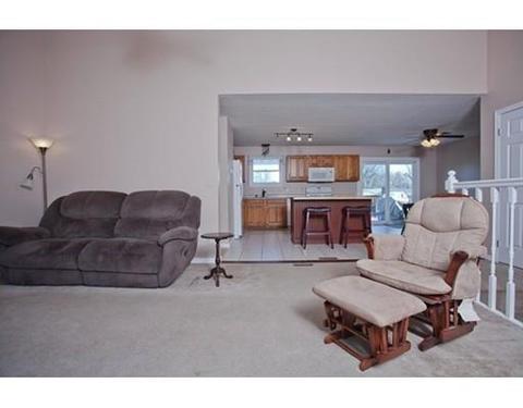 24 Montclair St, Chicopee, MA 01013 photo 11