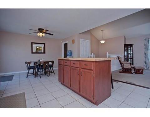 24 Montclair St, Chicopee, MA 01013 photo 6